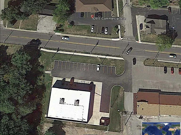 957 E Commercial Ave — Photo 22