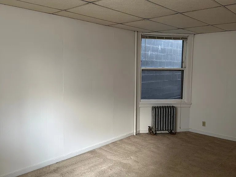 525 State St — Photo 16