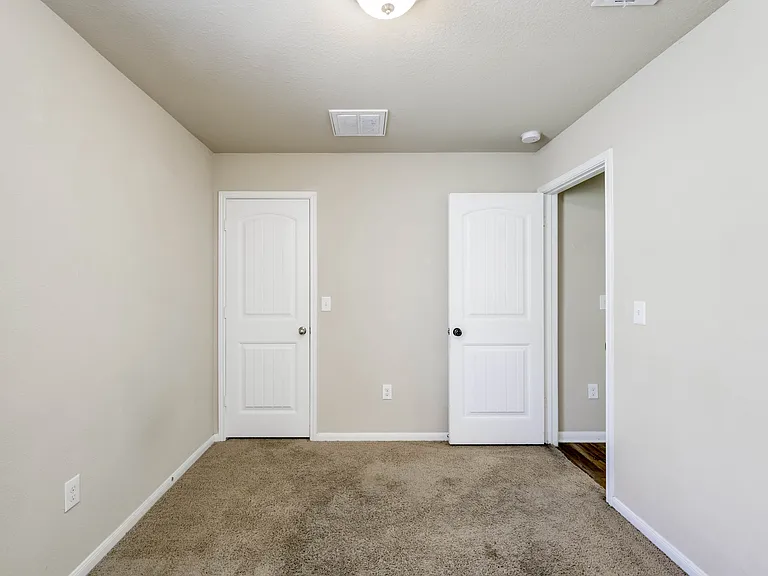 5800 Montrelia Dr — Photo 13