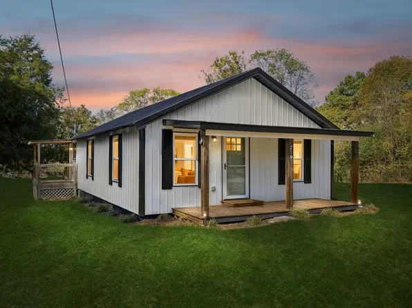 210 S Maple Ave, Ethridge, TN 38456