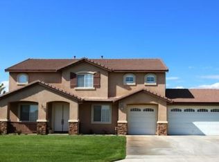 10043 Woodbridge Ln, Jurupa Valley, CA 92509