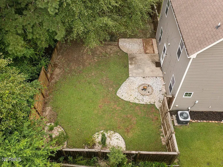 431 Bald Cypress Ln — Photo 32