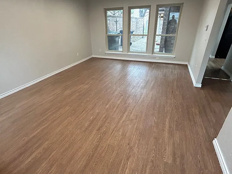 3425 Courtyard Cir — Photo 17