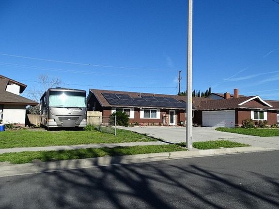 3rd image of 653 Big Falls Dr