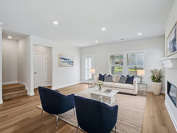 The Lexington floorplan with the Upscale Rustic Linen interior package.