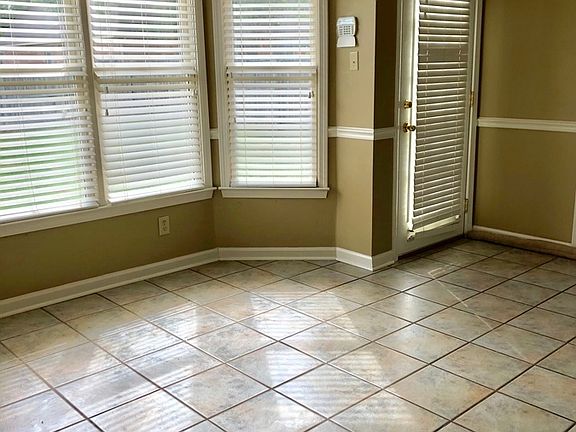 3rd image of 9381 Brancaster Dr
