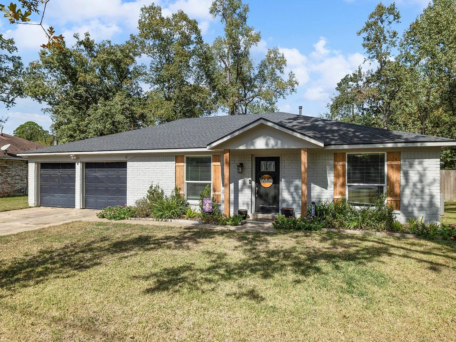 3 bed, 1436 sqft, $2,300 — Photo 3
