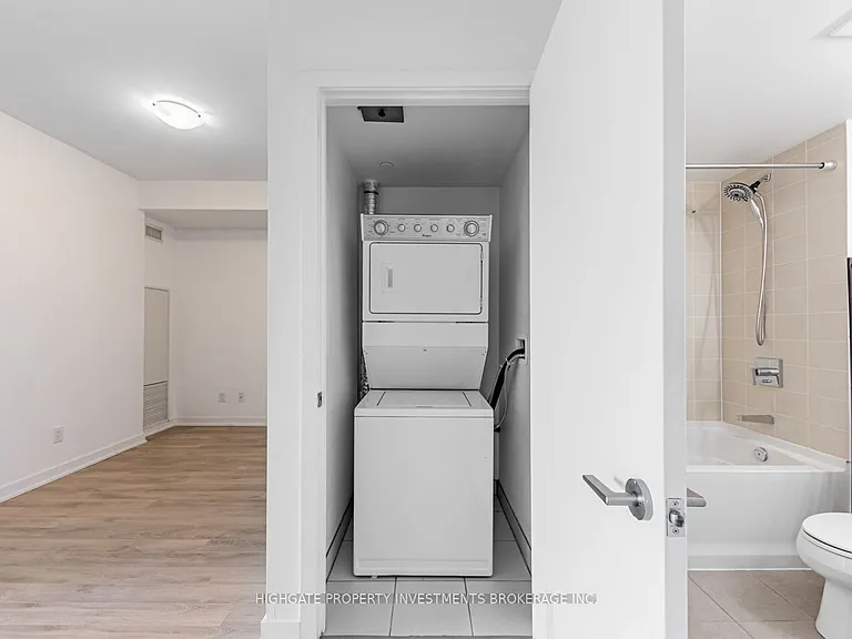 16 McAdam Ave #306 — Photo 22