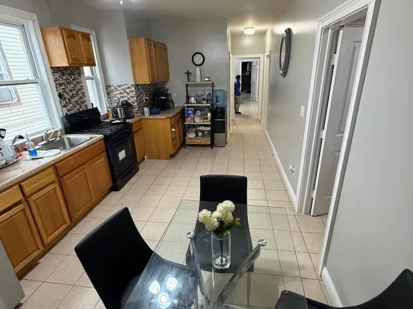 431 E 21st St #3, Paterson, NJ 07513