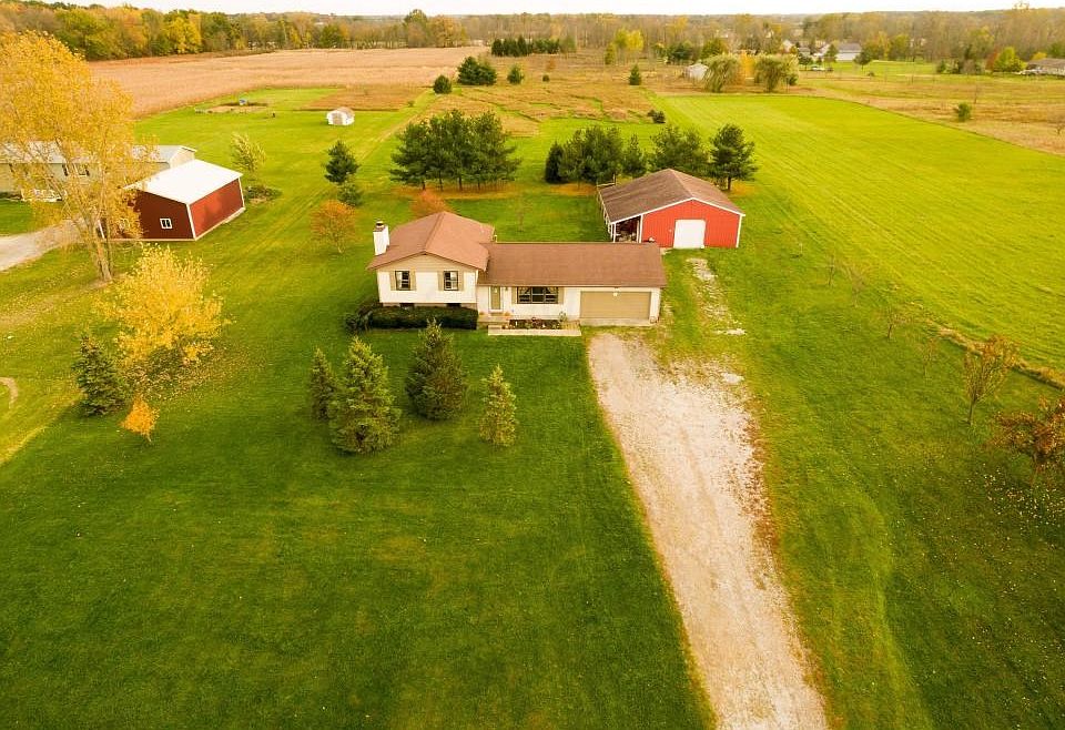 1st image of 19375 Bellville Rd