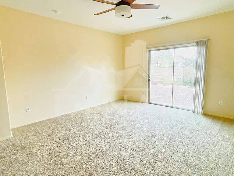 11786 W Fordson Dr — Photo 12