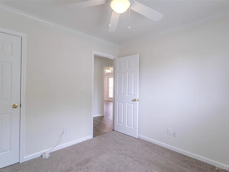 1161 Stafford Dr — Photo 26
