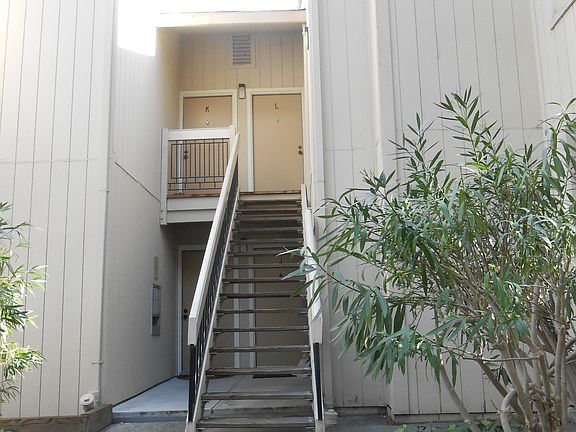 3rd image of 938 Kiely Blvd Unit L