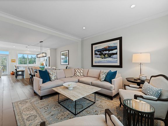 4th image of 15717 Mountain View Dr #15
