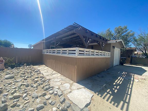 3rd image of 15455 Avenida Manzana