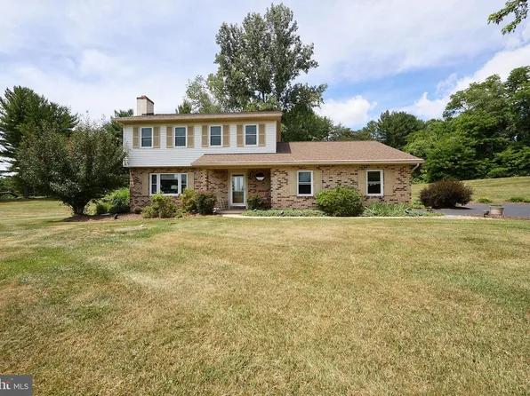 106 Stephen Ln, Pottstown, PA 19465