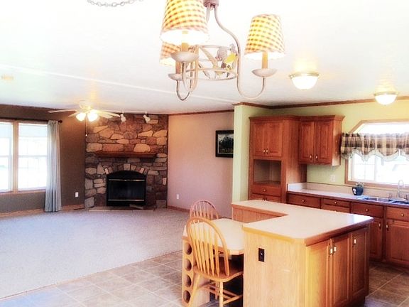 Living Room w Fireplace!