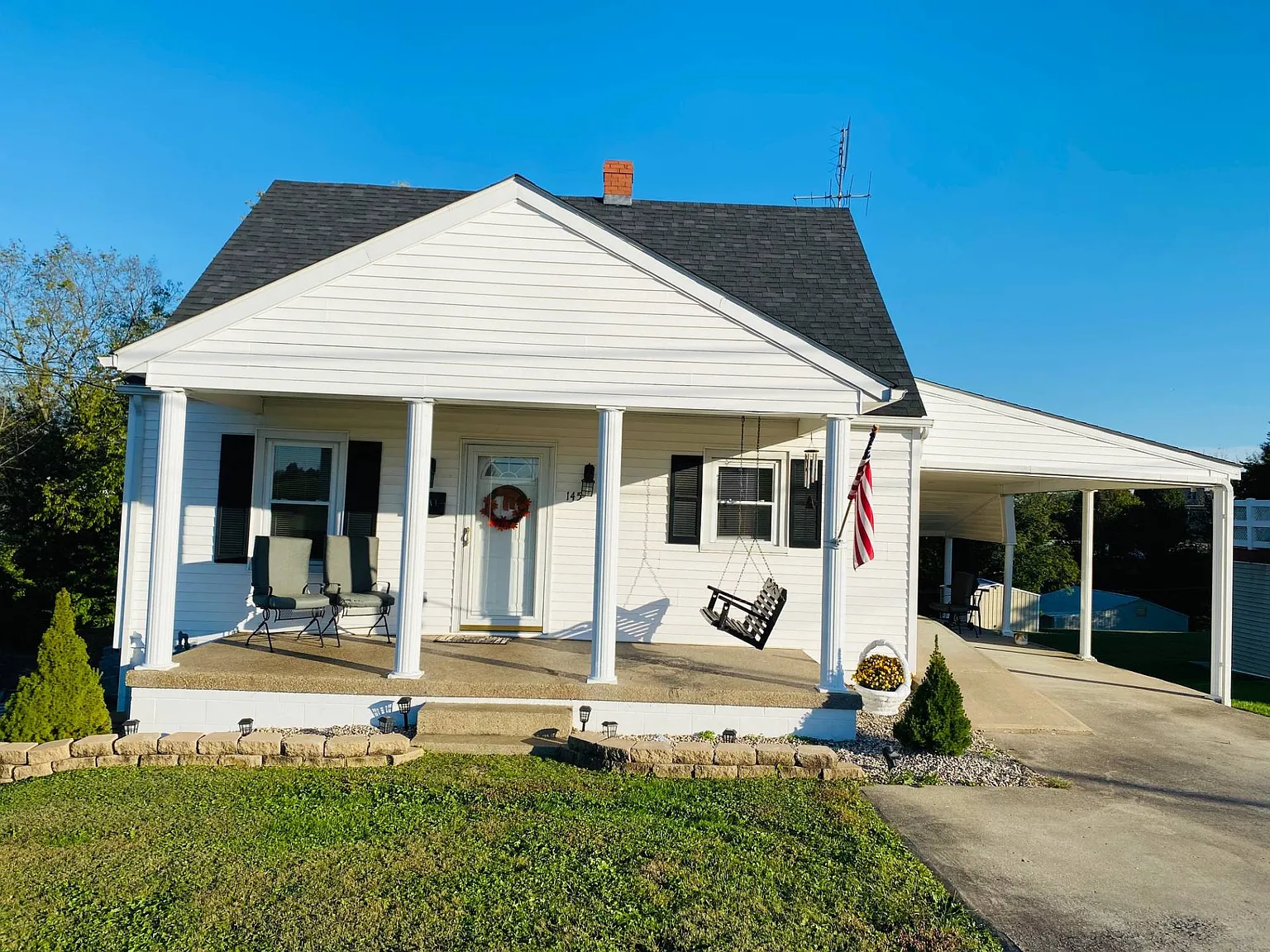 145 Armory Hl photo 1
