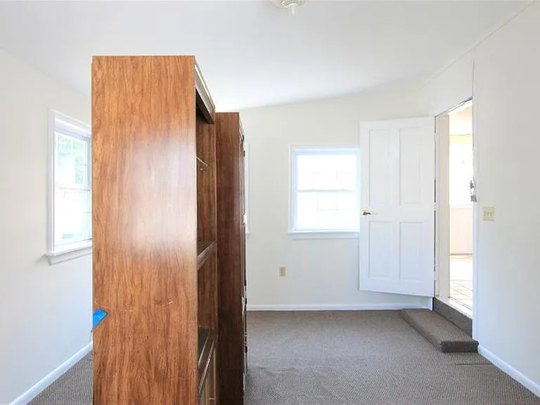 99 Electric Ave — Photo 9