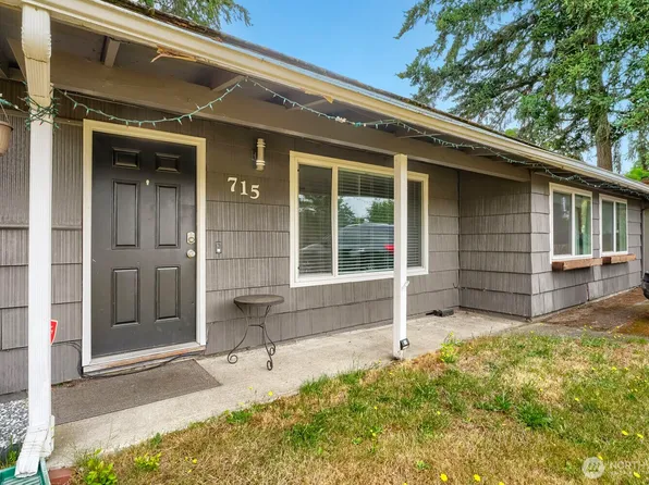 715 Johns Rd E, Parkland, WA 98445