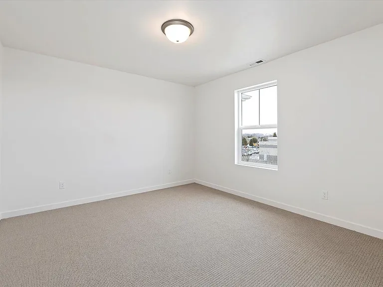 1624 N Mumbarto Ln — Photo 24