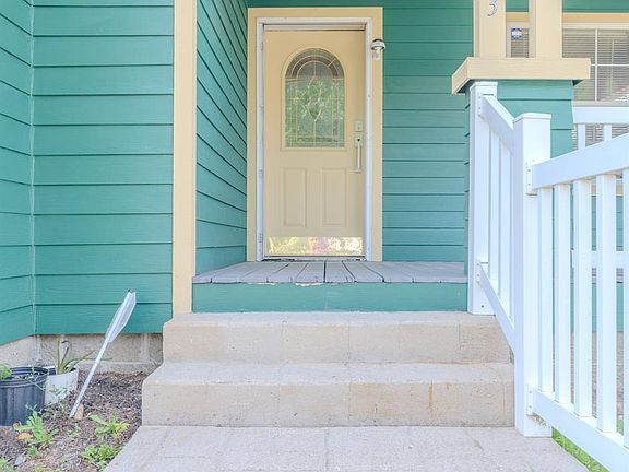 3rd image of 6613 Fairpark Ave