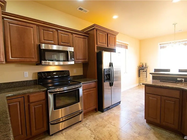 523 N Paxson Dr — Photo 11