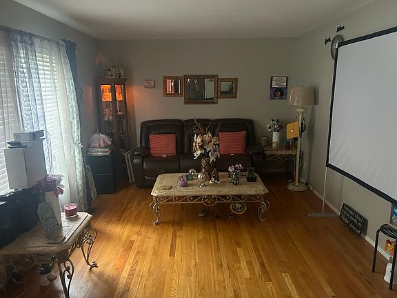 4th image of 290 Pueblo Dr