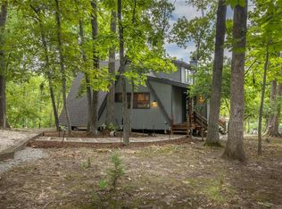 927 Trophy Woods Dr, Innsbrook, MO