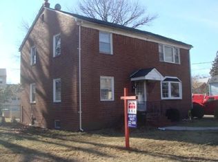 452 Robins St, Roselle, NJ 07203