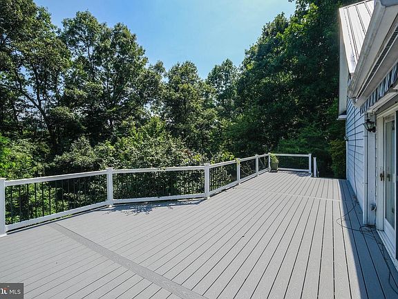 5th image of 148 Green Hill Ridge Ct
