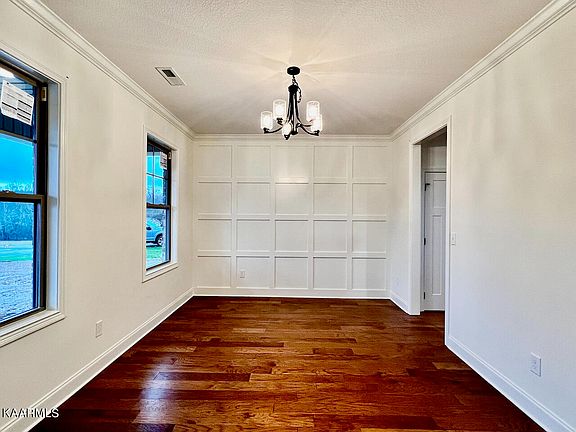 4th image of 520 Running Brook Dr