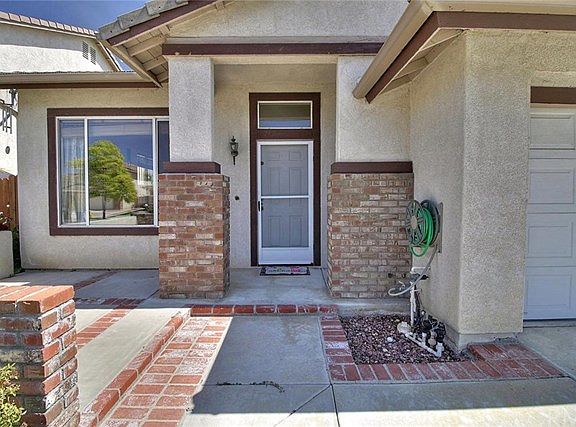 3rd image of 10878 Sunflower St