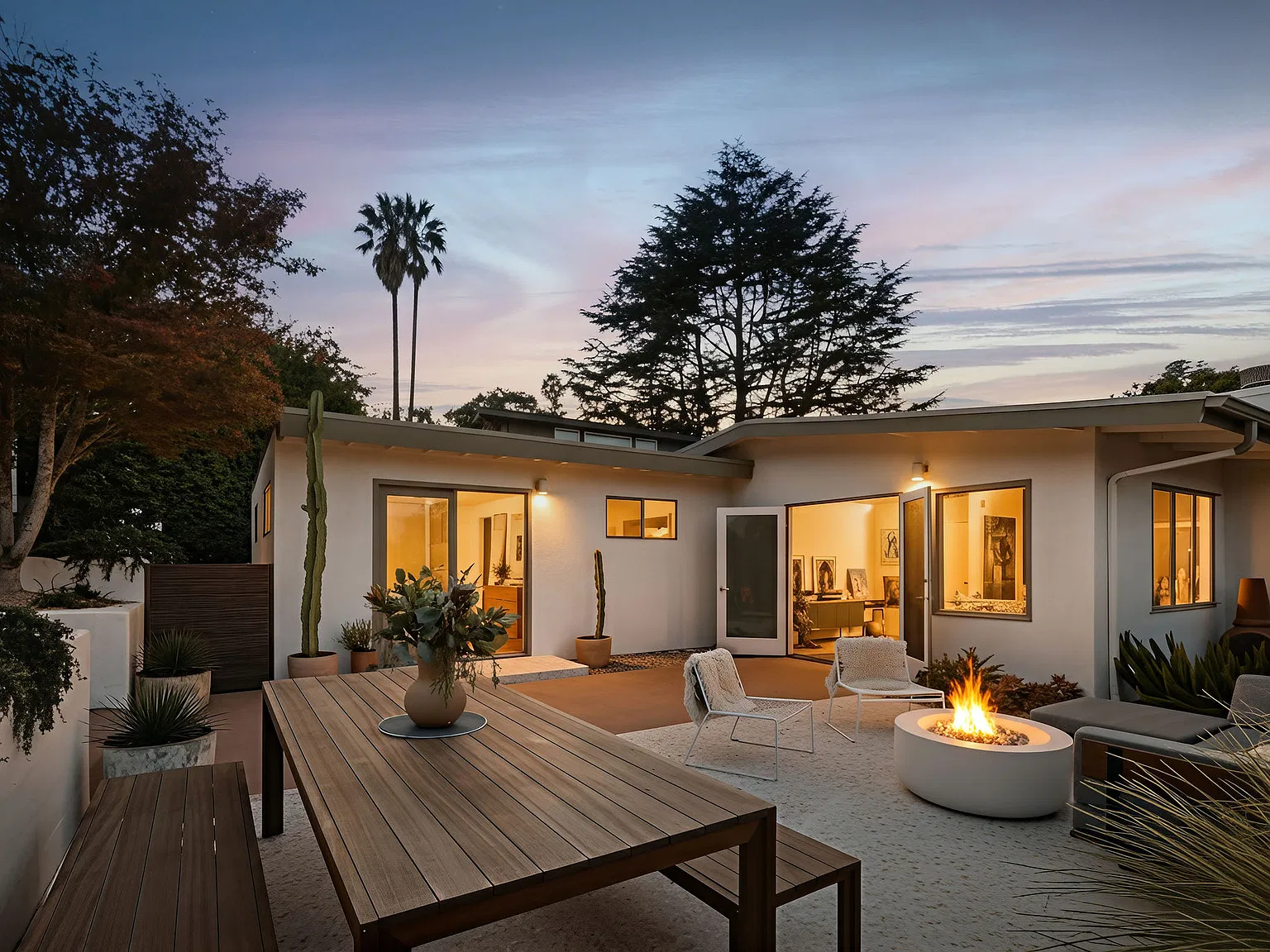 W Valerio St, Santa Barbara — Photo 2