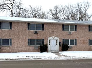 3660 Hillcrest Rd #2, Dubuque, IA 52002