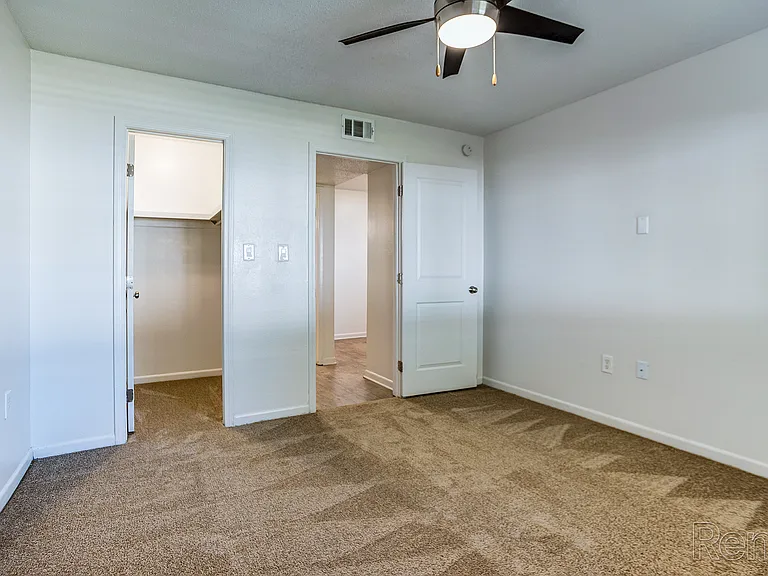 Elevate at 604 West Apartments — Photo 4