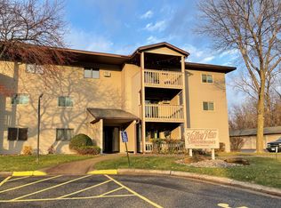 1828 Perlich Ave APT 3C, Red Wing, MN 55066