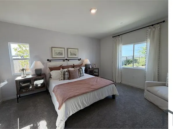 7980 Delta Haven St, Sacramento, CA 95832