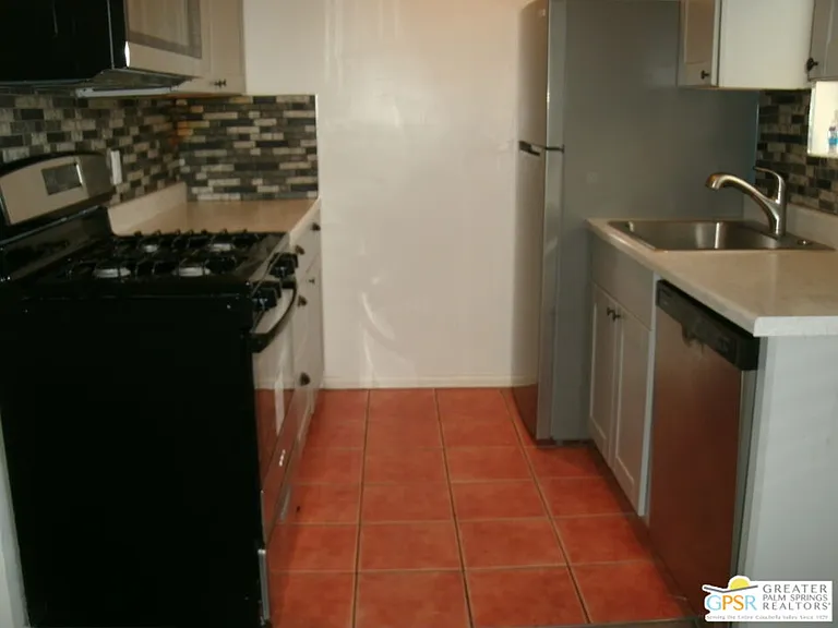 2290 S Palm Canyon Dr #114 — Photo 5