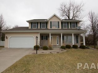 7243 N Whippoorwill Ln, Peoria, IL 61614