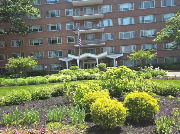 11 Slade Ave APT 210, Baltimore, MD 21208