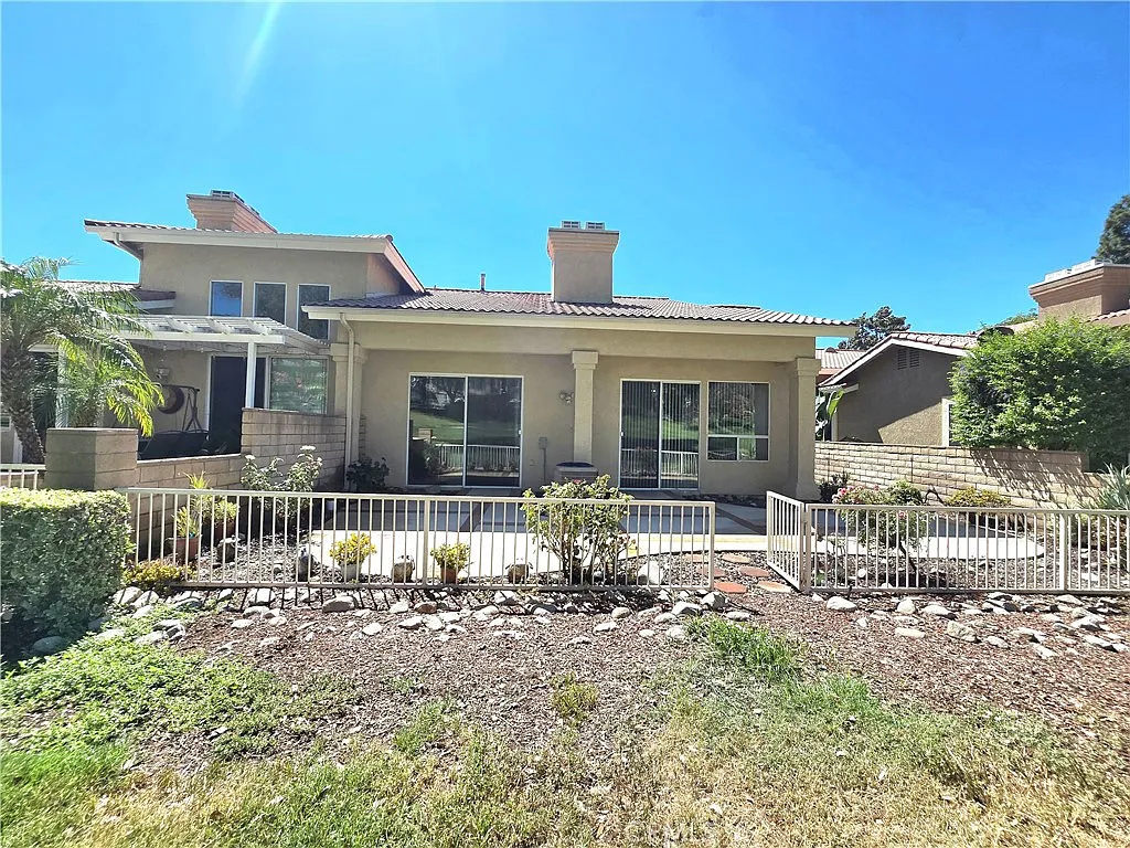 2 bed, 2.5 bath, 1754 sqft, $3,500 — Photo 1