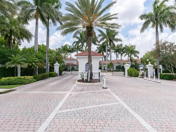 120 Villa Cir, Boynton Beach, FL