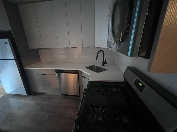 25 Vanderbilt Avenue image 4 of 10