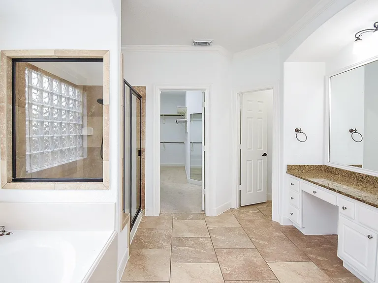 7606 Westmoreland Dr — Photo 25