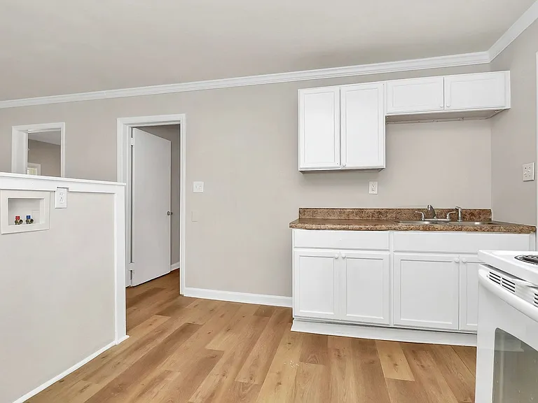 2510 Hemphill St — Photo 11