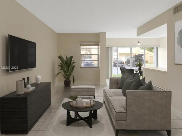 9300 W Flagler St APT 112D, Miami, FL 33174