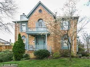 6570 Zoysia Ct, Alexandria, VA 22312
