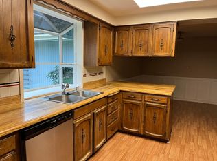 2480 Amaryllis St, Medford, OR 97504