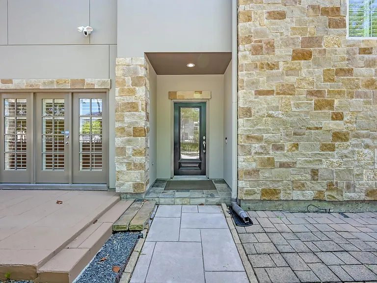 2101 Elmen St — Photo 6